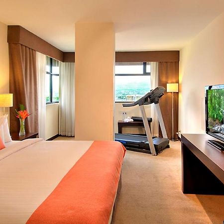 Hotel Tryp By Wyndham San Jose Sabana Exteriér fotografie