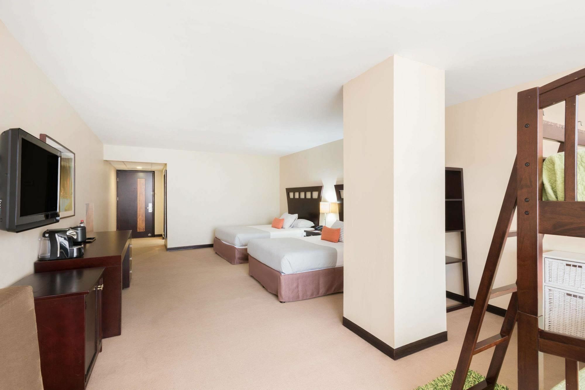 Hotel Tryp By Wyndham San Jose Sabana Exteriér fotografie